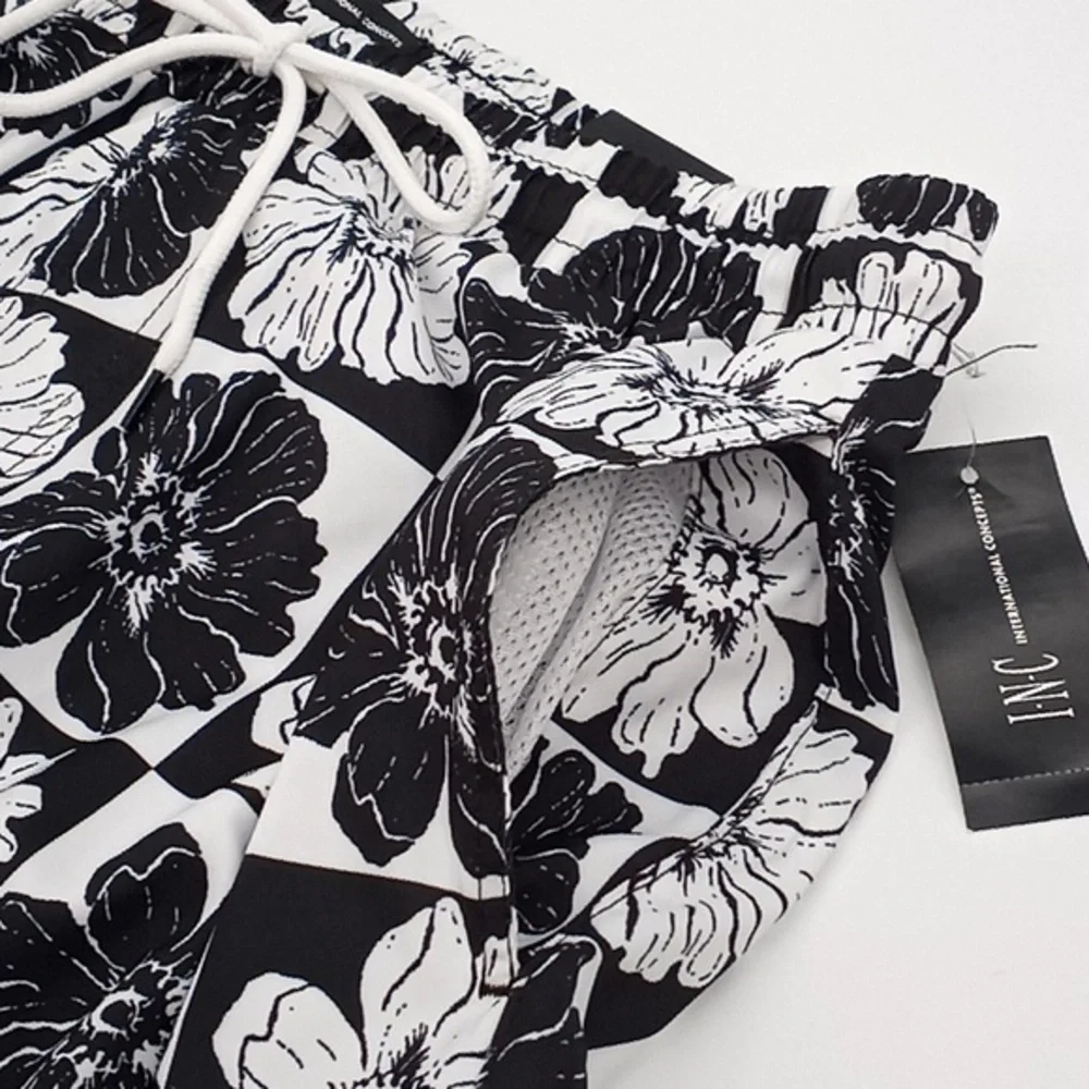 INC Men's Blooms‎ 5